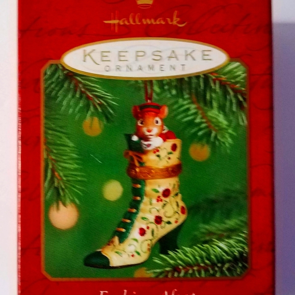 Hallmark Keepsake Ornament Fashion A Foot 2001 - Picture 4 of 11